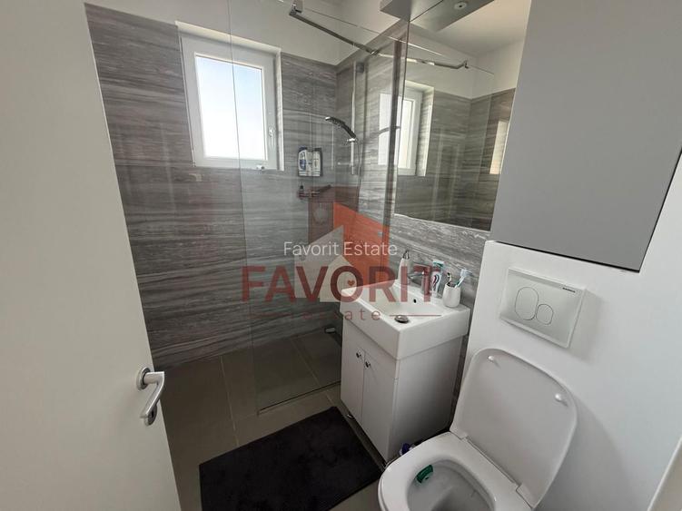 Mobilat si utilat. Pozitie excelenta. Loc de parcare - 8