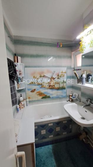 KM.4-5 APARTAMENT 3 CAMERE , MOBILAT, UTILAT, CENTRALA GAZ, LOC PARCARE , BOXA - 13