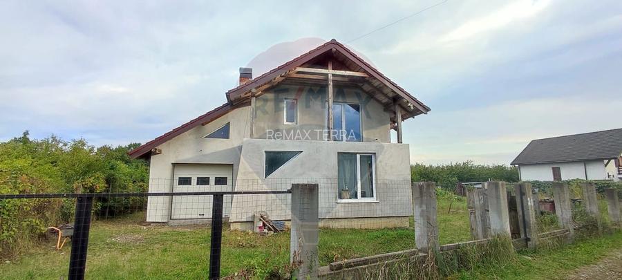 CASĂ DE VÂNZARE în Tăuții Măgherăus - 2