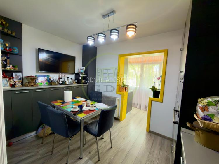Apartament 3 camere, decomandat, cartier Craiovita Noua, zona Scoala Nr 34 - 3