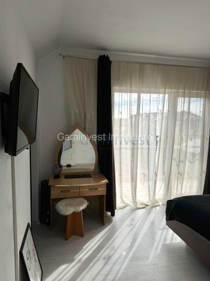 Casa cu 5 camere, singur in curte, cu Garaj zona Iosia, Oradea - 9