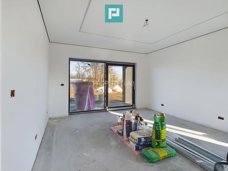 Vilă modernă în Șofronea - 15