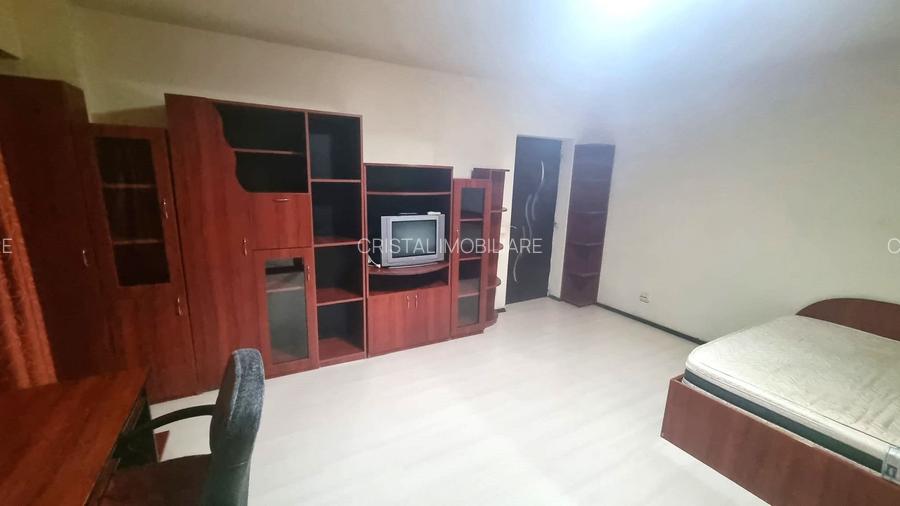 Vanzare Apartament 2 Camere Stradal pe Bd. Mircea Voda - 2