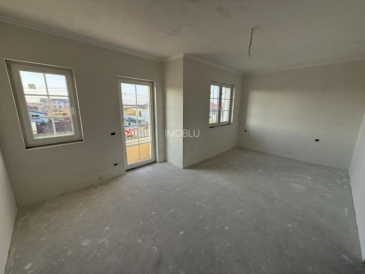 1/2 Duplex, 5 camere, 2 bai, camera tehnica, 119mp, 300mpT , Giarmata! - 11