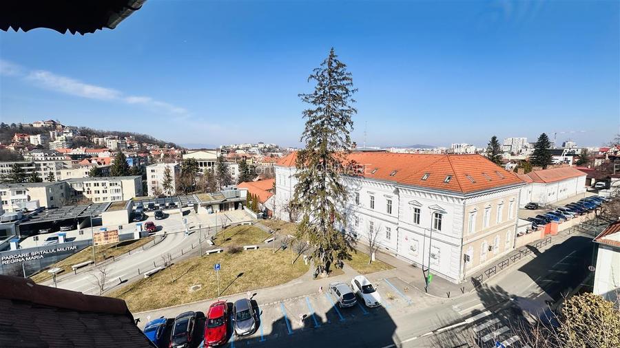 Apartament în casa 5camere - scara interioara - Magazin Star - 17