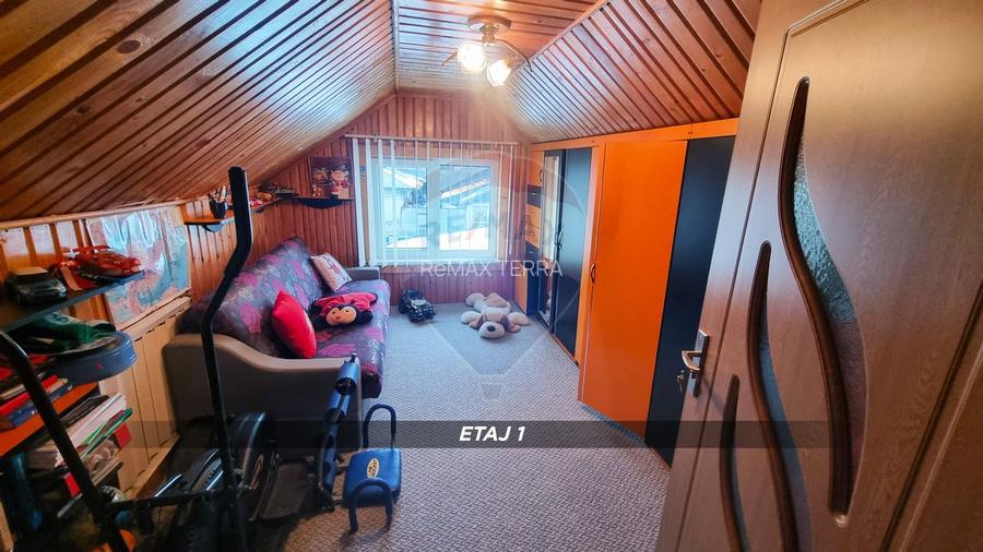 Casă / Vilă cu 10 camere de vânzare în SIGHETUL MARMATIEI zona Central - 41