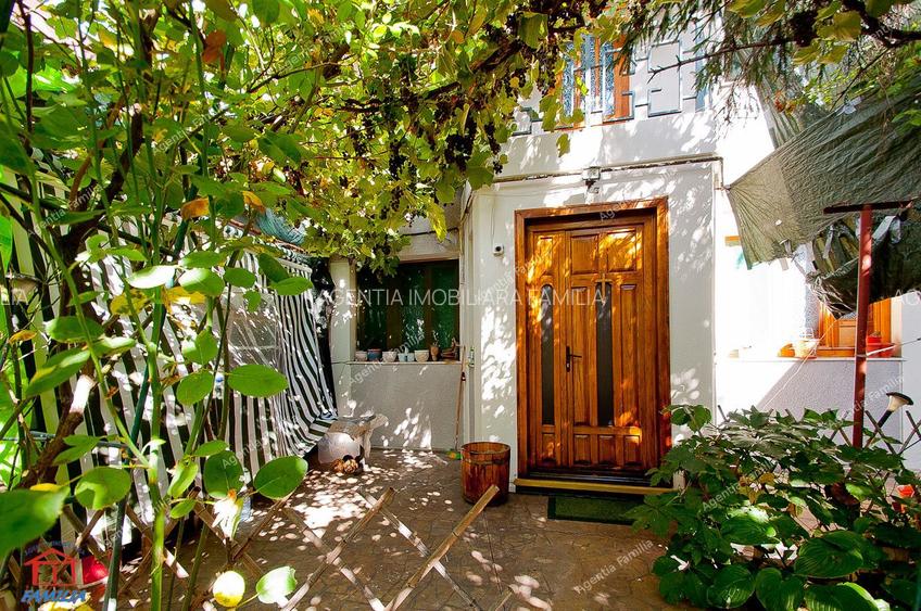 Vila cocheta, situata in centrul istoric al orasului - 21