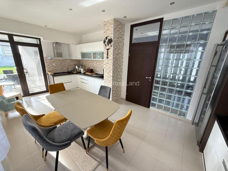 De vanzare - casa individuala in Dumbravita, langa padure | Comison 0 - 8
