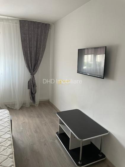 Apartament 3 camere, zona Podu Ros. - 2