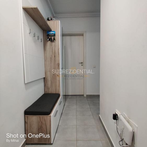 Apartament 3 camere de inchiriat, zona Grand Arena, Sectorul 4 - 8