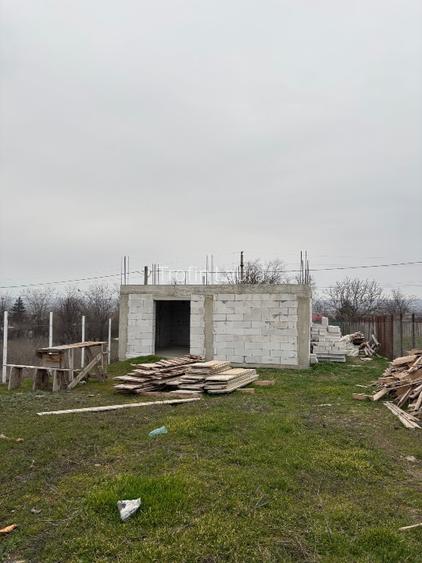Început de casă teren  - 13