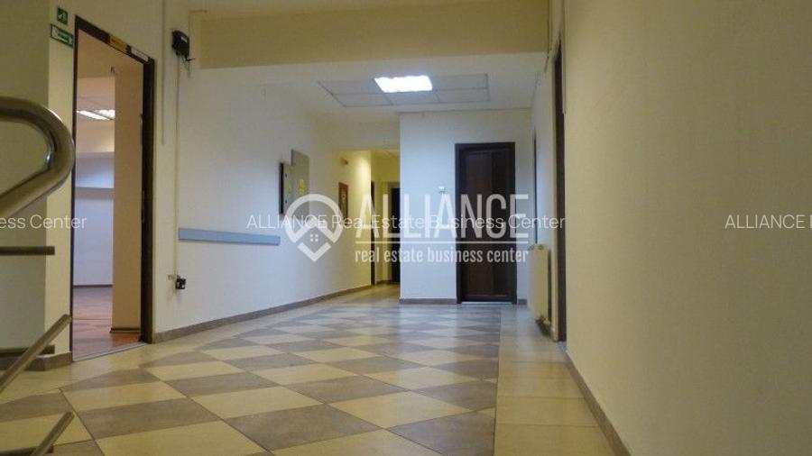BALADA NEJ(COD03)-Birouri cu suprafete mici, medii si parcare! - 36