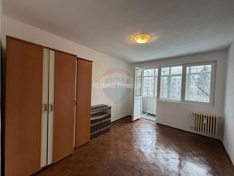 Apartament cu 3 camere de închiriat în zona Giulesti - 7