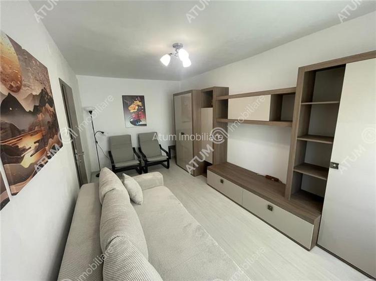 Apartament 3 camere decomandate balcon zona Vasile Aaron din Sibiu - 2