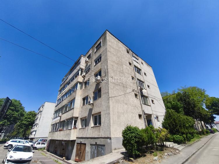 Închiriere apartament 4 camere decomandat + garaj - 5
