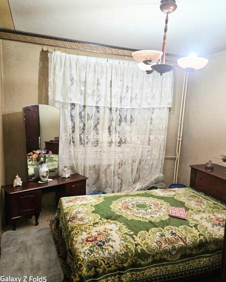 De vanzare apartament 4 camere  Teiul Doamnei -Lacul Tei - 4