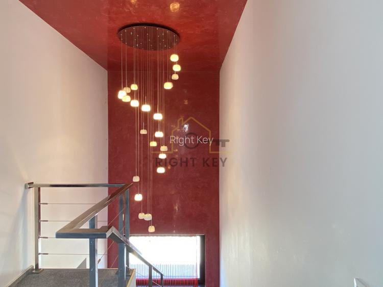 Vila complet mobilata, 4 camere, garaj, 414 mp teren, comision 0% - 16