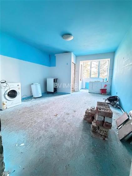 Vanzare garsoniera, zonaTractorul, etaj 1 10, insorita - 13