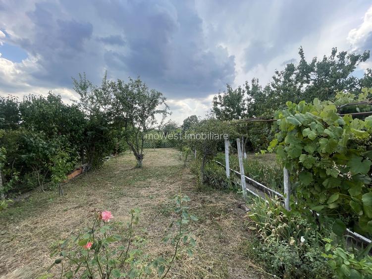 Casa | 9 camere | Garaj | Piscina | Teren 3.000 mp | Comision 0% - 38