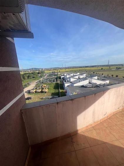 RECO Apartament 2 camere, Nufarul, etaj 5 - 18