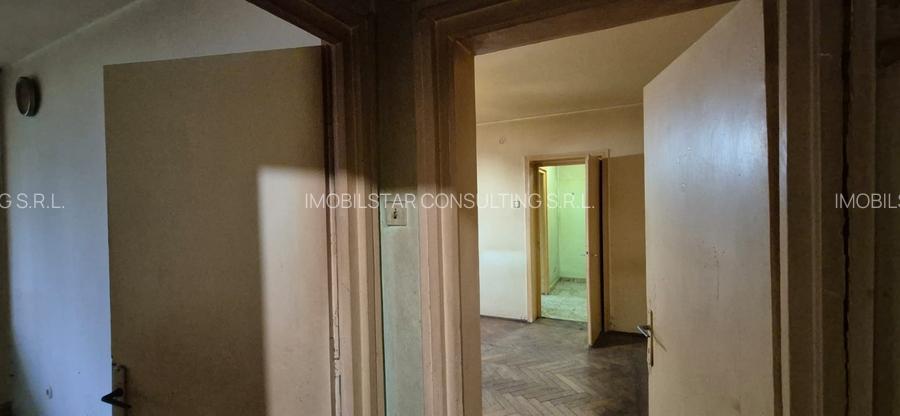 De vanzare apartament 2 camere -Aleea Carpati - 6