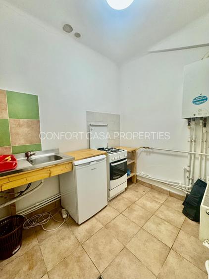 Toamnei - centrala proprie - curte - 5