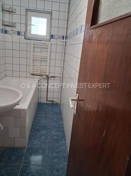 1 DECEMBRIE METROU - 3