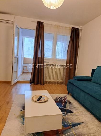 Piata Dorobanti, 2 camere lux, etaj 4, renovat integral, mobilat cochet - 2