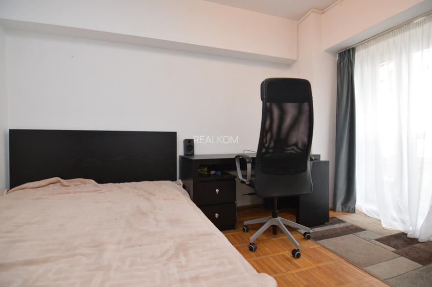 VANZARE APARTAMENT 3 CAMERE B.DUL LIBERTATII - PARLAMENT – IZVOR- COMISION 0 % - 21