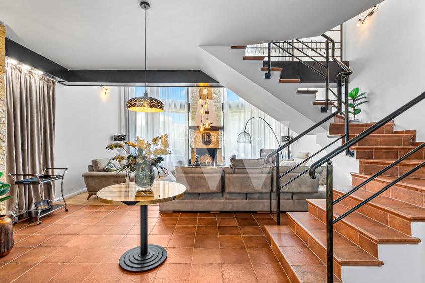 Vila spectaculoasa langa Castelul Bran cu piscina si crama COMISION 0% - 15