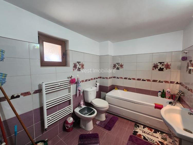 CASA INDIVIDUALA , ZONA TOMESTI, 5 CAMERE - 10