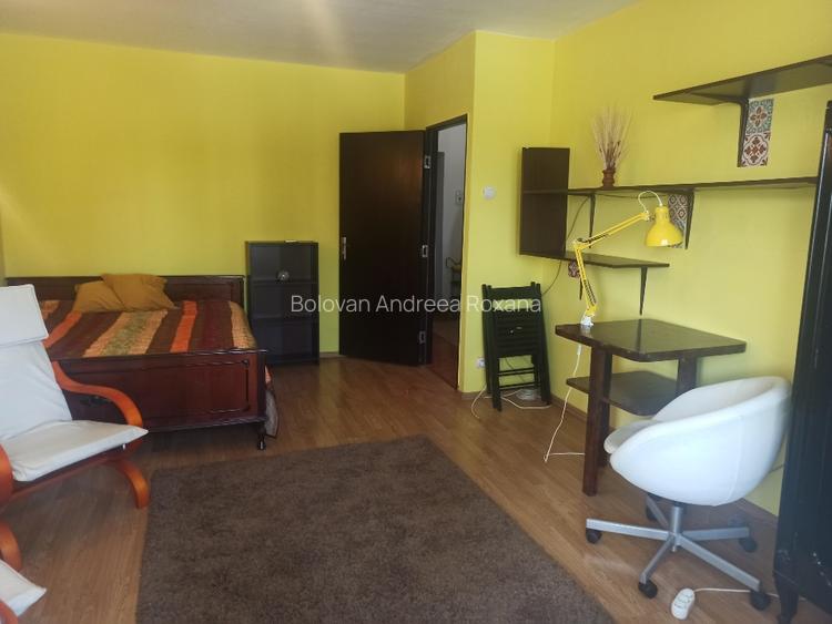 Proprietar închiriez garsonieră confort 1 spațioasă și luminoasă  - 6