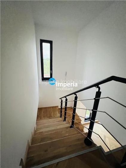 Persoana fizica de vanzare doua VILE DE LUX cu vedere la lac CORBEANCA - 8