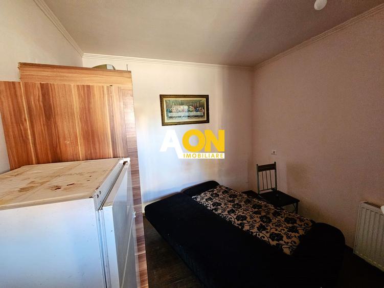1/2 Duplex, 4 camere, 300 mp teren, toate utilitatile, Cetate