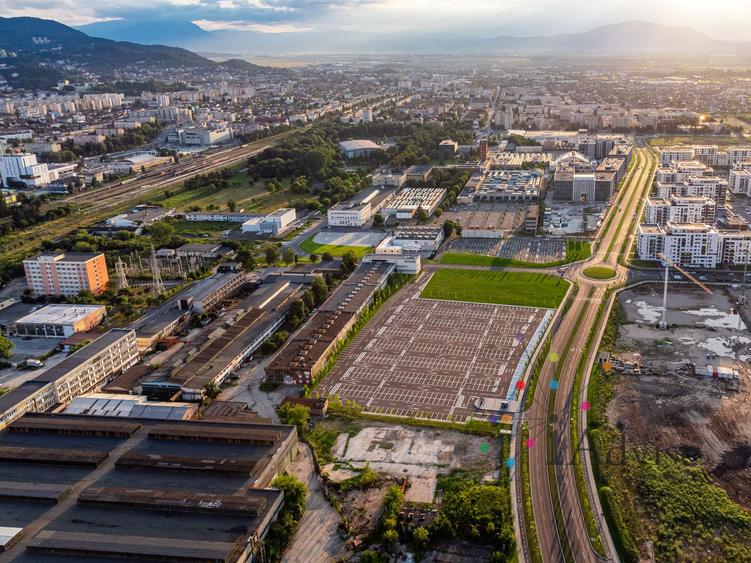 TEREN CU VAD COMERCIAL