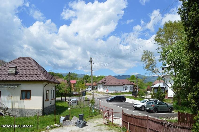 Nucsoara - Casa cu teren 600 mp - 28