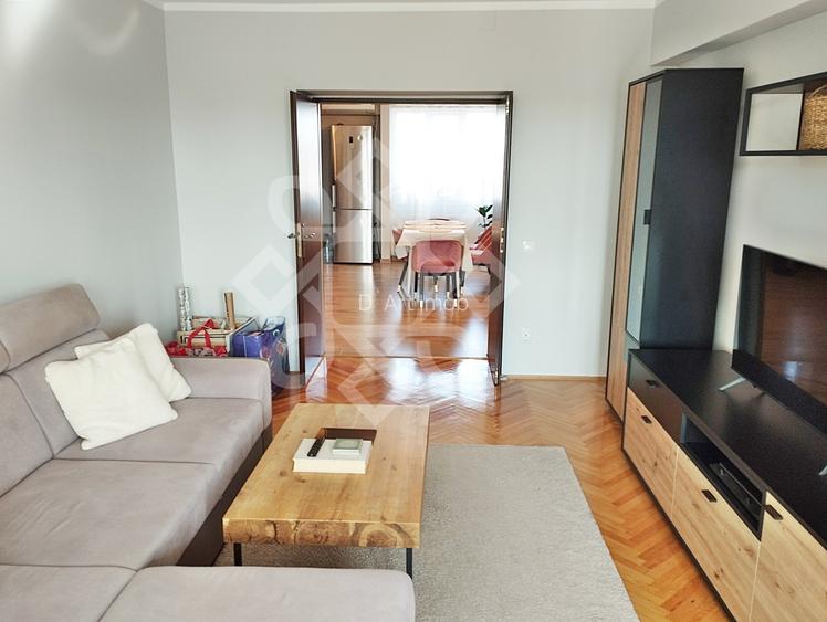 Apartament cu 3 camere si loc de parcare, zona Decebal - 3