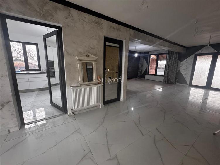 Casa 7 camere in Manesti. - 11