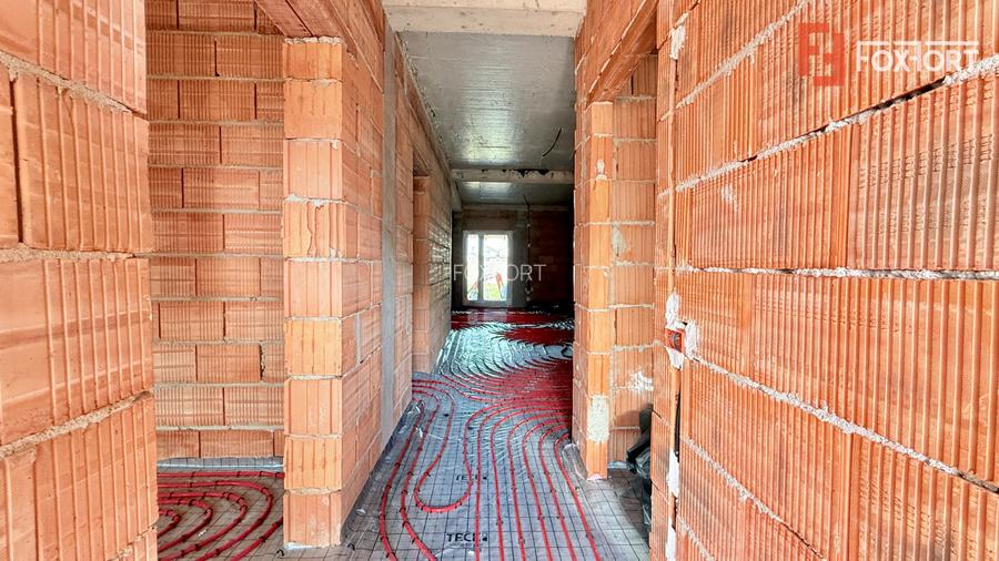 Duplex de vanzare 3 camere + pod mansardabil - Mosnita Veche - 11