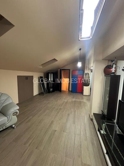 Vanzare Casa/Villa 6 camere 3 bai 3 wc -uri Dobroiesti 0% Comision - 40