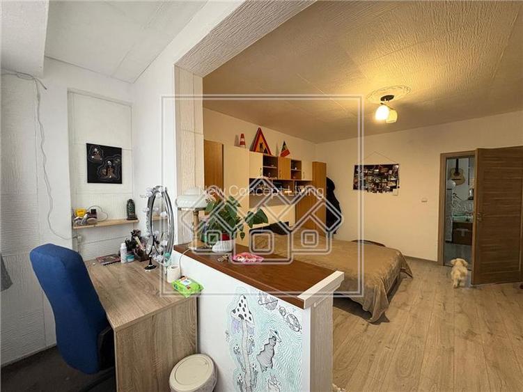 Casa de vanzare in Sibiu -  4 camere, balcon si curte - mobilata - 17