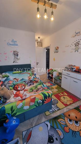 Apartament 4 camere, centrală proprie, parcare, 5 min metrou Apărătorii Patriei - 5