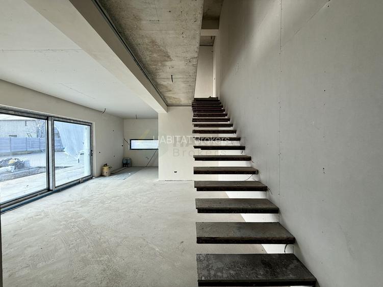 Complex boutique- 2 Vile individuale 6 camere - 3