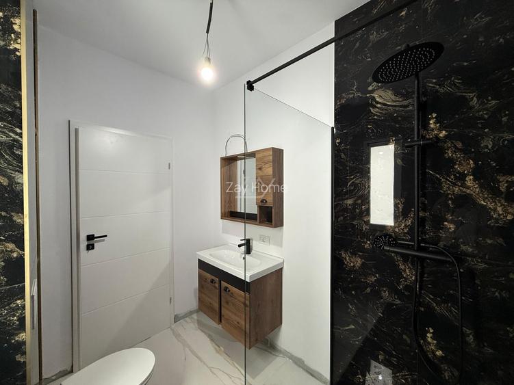 Disponibil imediat. Drum asfaltat. 2 locuri de parcare acoperite. - 4