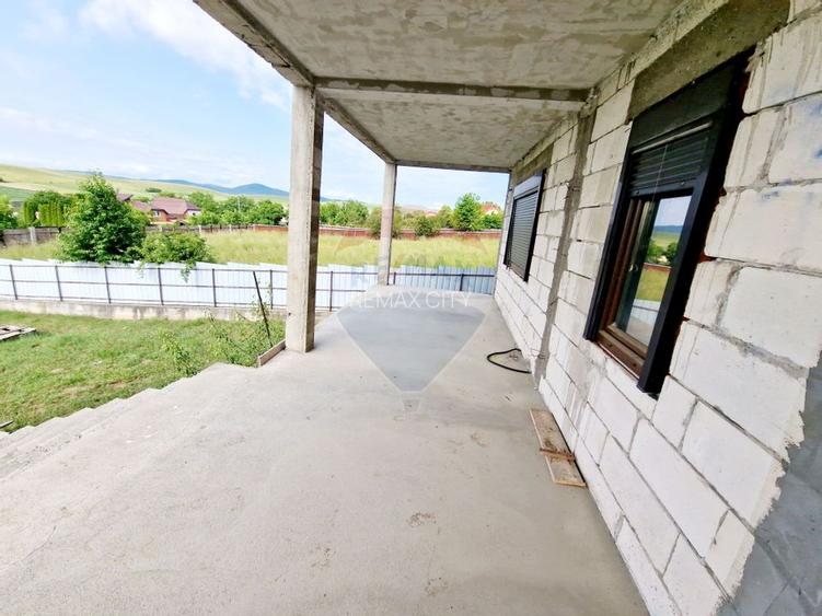 Casă spațioasă S+P+1E+M și teren generos 1664 mp - 9