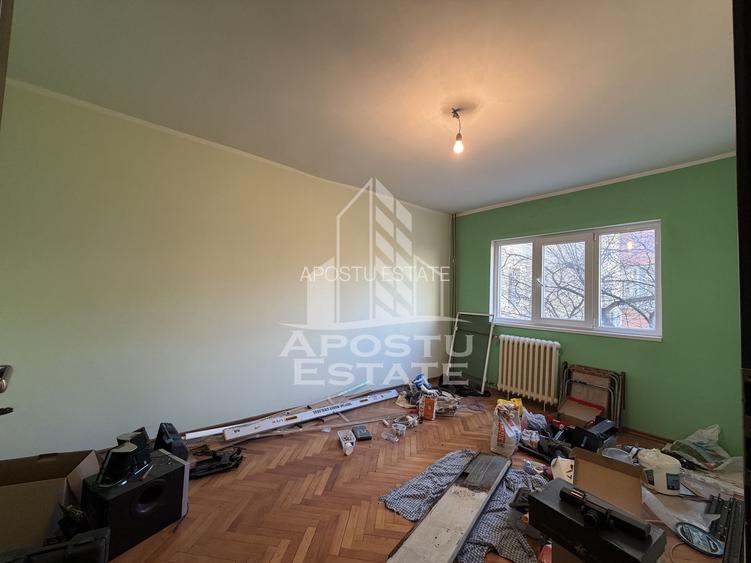 Apartament 3 camere, decomandat,etaj intermediar,zona Dambovita - 6