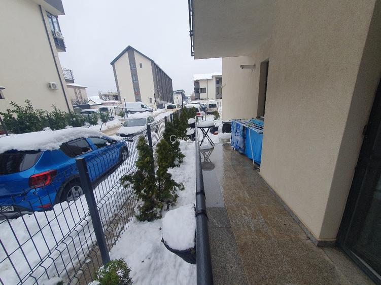 Vând apartament  cu curte - 5