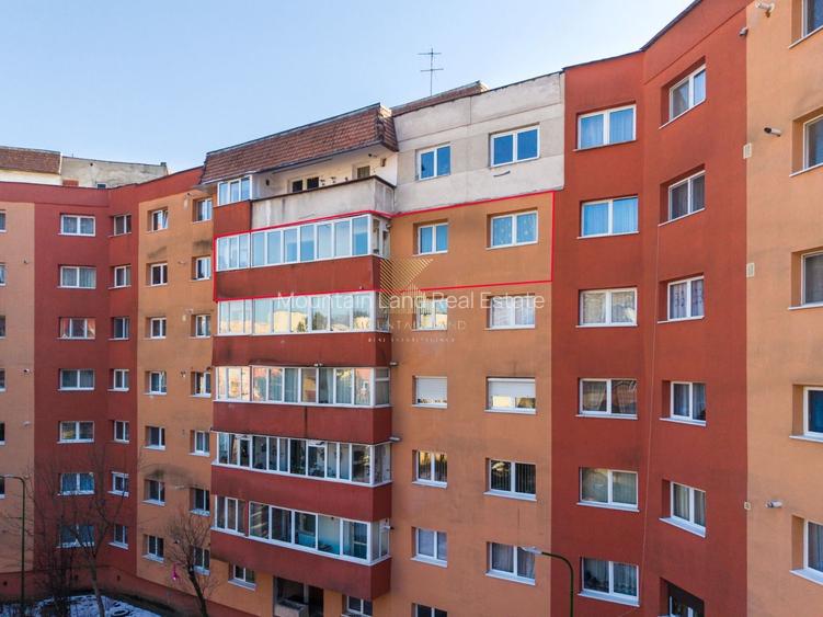 Apartament 3 camere, vedere superbă, Răcădău, str. Carpenului - 18