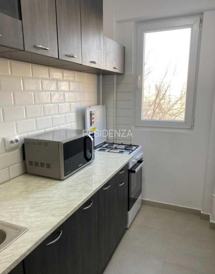 2 camere decomandat | 3 min metrou Râul Doamnei | Prima închiriere - 5