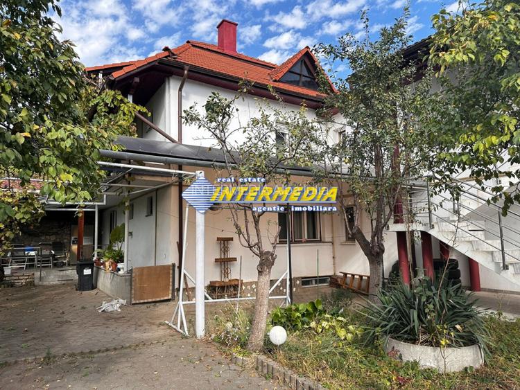 Casa 460 mp constr. D+P+1+M cu 426 mp teren CETATE Alba Iulia Lidl Curte Asfalt - 4